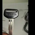 للبيع مفتاح أبو جلده للهايلوكس والشاص
