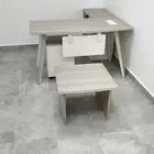باب خشب فاخر بتصميم عصري جودة عالية وسعر منافس