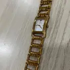 ساعه نسائيه للبيع