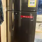 LG REFRIGARATIOR.used like new.only six month old