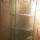 دولاب زجاجى لديكور مع اضائة بمكة