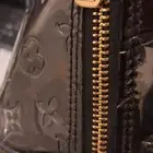شنطة لويس فيتون اصليه
