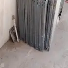 رفوف حديد ب حاله جيدة