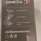 ريموت شاشة مع ثلاثه نظارات 3D. ماركه( LG)