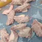 اكل للكلاب جلود ورقاب وجناح دجاج للبيع