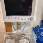للبيع شاشة مراقبة مريض أمريكي شبه جديدة