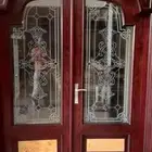 صباغ ابواب وصيانه تغير الوان ابواب خشب وحديد وديكورات وجدران