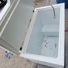 ثلاجه حوض شبه جديده السعر 450 ريال