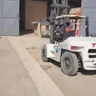تأجير كرينات ورافعات شوكيه فور كلفت دينه ونش سيزر لفت