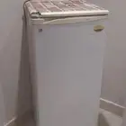 ثلاجة وسط