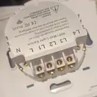 مفتاح ذكي كهرباء