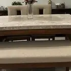 طاولة طعام