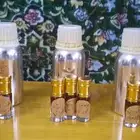تصفية على 3 أنواع أدهان عود
