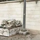 كسر حجر أبيض بالأحساء