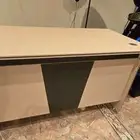 طاولة مكتبية