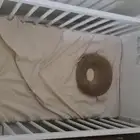 سرير اطفال من ايكيا مستخدم نظيف