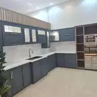 معرض مطابخ ومغاسل للبيع بكل محتوياته