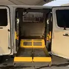 فورد E350 فان بمصعد كهربائي