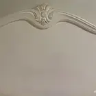 سرير بتصميم كلاسيك مع مرتبه نظيفة من SLEEP HIGH( او بدون )