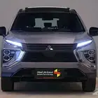 ميتسوبيشي اكليبس كروس GLS-HL 2025 تصميم رياضي عصري