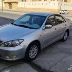 للبيع تيوتا كامري 2005