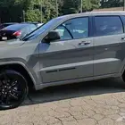 يتوفر لدينا جنوط قراند شيروكي 2017-2021