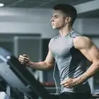 مدرب لياقة و بناء عضلات ونظام غذائي