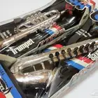 ساكسفون وبوق صناعة أمريكية من النوادر التعليمية القديمة