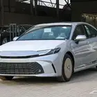 تويوتا كامري نص فل بنزين 2025 متوفر جميع انواعها اقساط