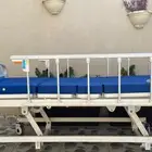 سرير طبي كهربائي