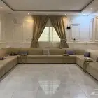 كنب مقاس 4 5 مع الستاره والطاولات للبيع 700ريال