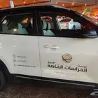 طباعة شعارات استيكرات على السيارات