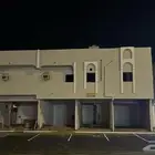 عماره ومحلات تجارية للإيجار طريق الملك فهد موقع مميز