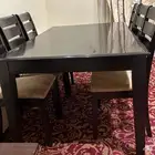 طاولة طعام