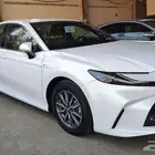 كامري 2025 هايبرد استندر ابيض 105.800 شامل الضريبة