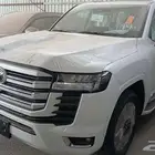 متوفر لاندكروزر جى اكس ار 4 بنزين موديل 2025