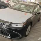 متوفر لكزس اى اس 250 AA موديل 2025 لون اسود