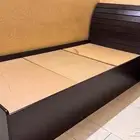 سريرين وكومدينة مستعمل للبيع