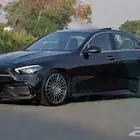 مرسيدس c200 premium 2025 خليجي اصفار مع ضمان الوكيل