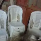طاولات وكراسي بلاستيك للبيع