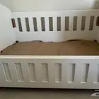 سرير اطفال