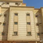 شقة للايجار 3 غرف وصالة خلف المروة سنتر عوائل
