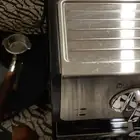 مكينه قهوه نظيفه ومستلزماتها جاهزه