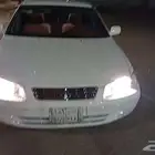 كامري 2002 للبيع اللون ابيض جير عادي