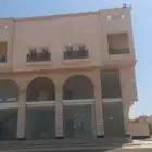 للايجار محلين. الاول  في الزاوية بايكتين شمالية غربية