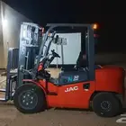 للايجار معدات الثقيله