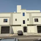 للبيع ملحق 6 غرف مع 2 سطح خاص حي احد 71