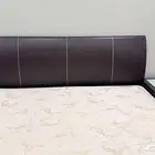 سرير وادراج جانبية للبيع