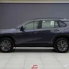 تتوفر فئات تويوتا راف فور 2025 اصفار للنقد والبنك باقل ربح