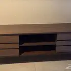 طاولة تلفزيون